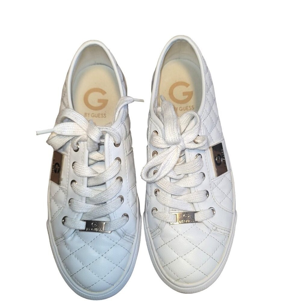 G by Guess Low Top Womens 6 White Quilted Faux Leather Sneaker Shoes Casual‎ Y2K